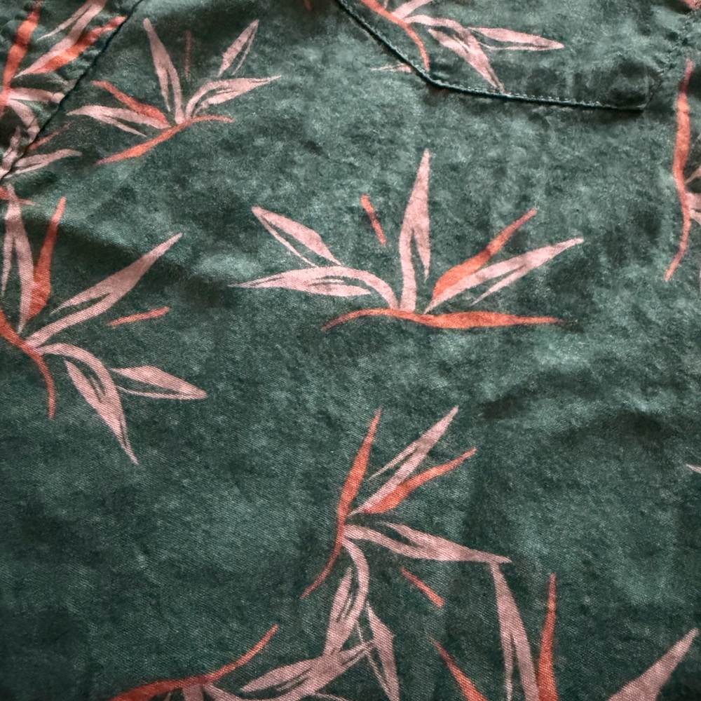 chubbies Green Short-Sleeve Button-Up with Peach Floral Print - Picture 4 of 4